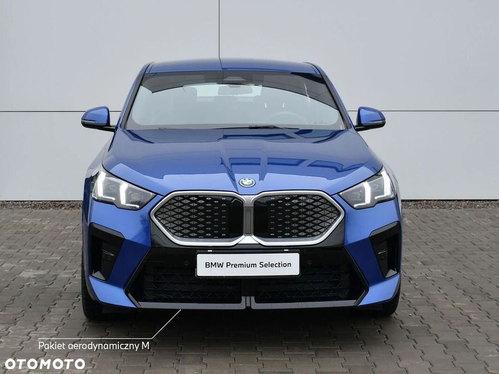 BMW iX2 eDrive20 66.5kWh M Sport Edition - 3