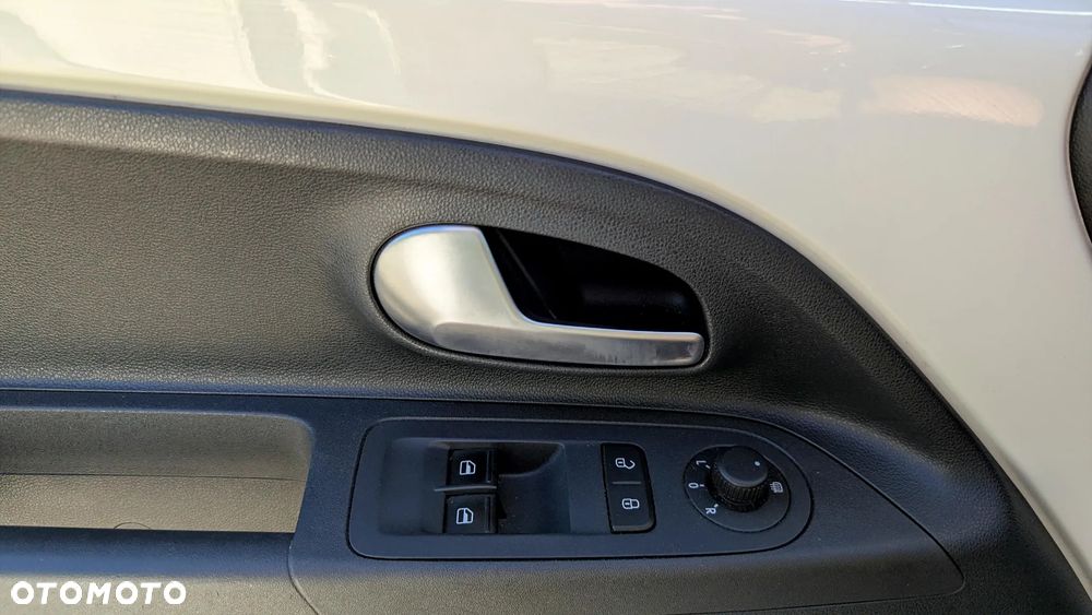 Volkswagen up! - 12