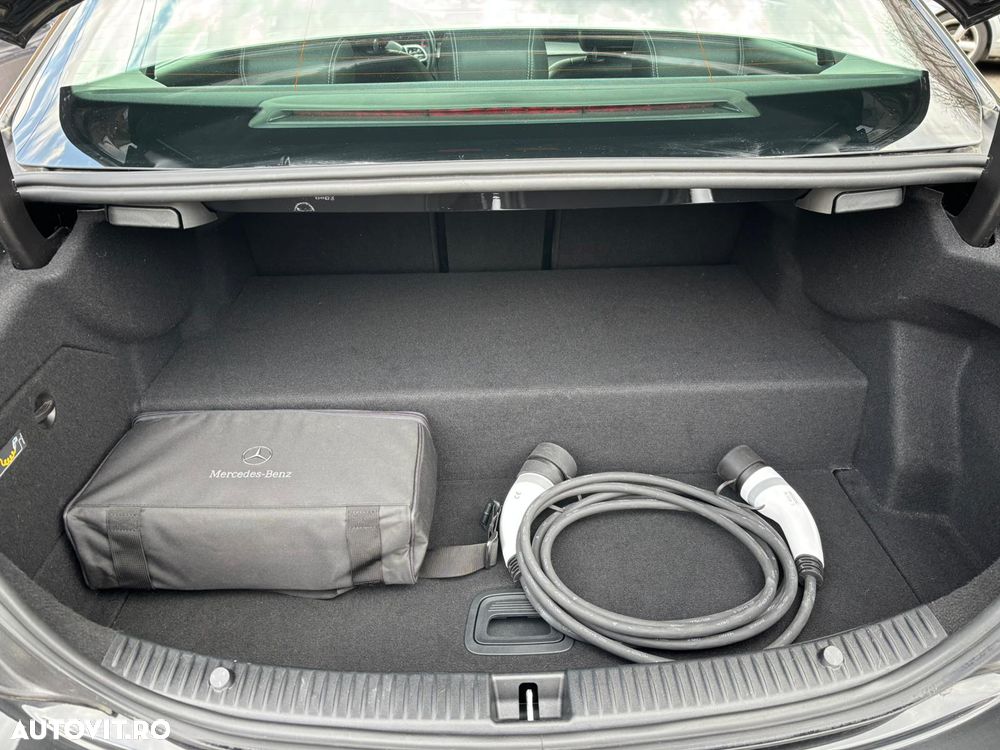 Mercedes-Benz C - 21