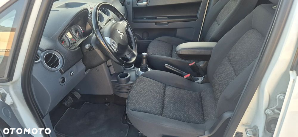 Mitsubishi Colt 1.3 Automatik Motion Plus - 11