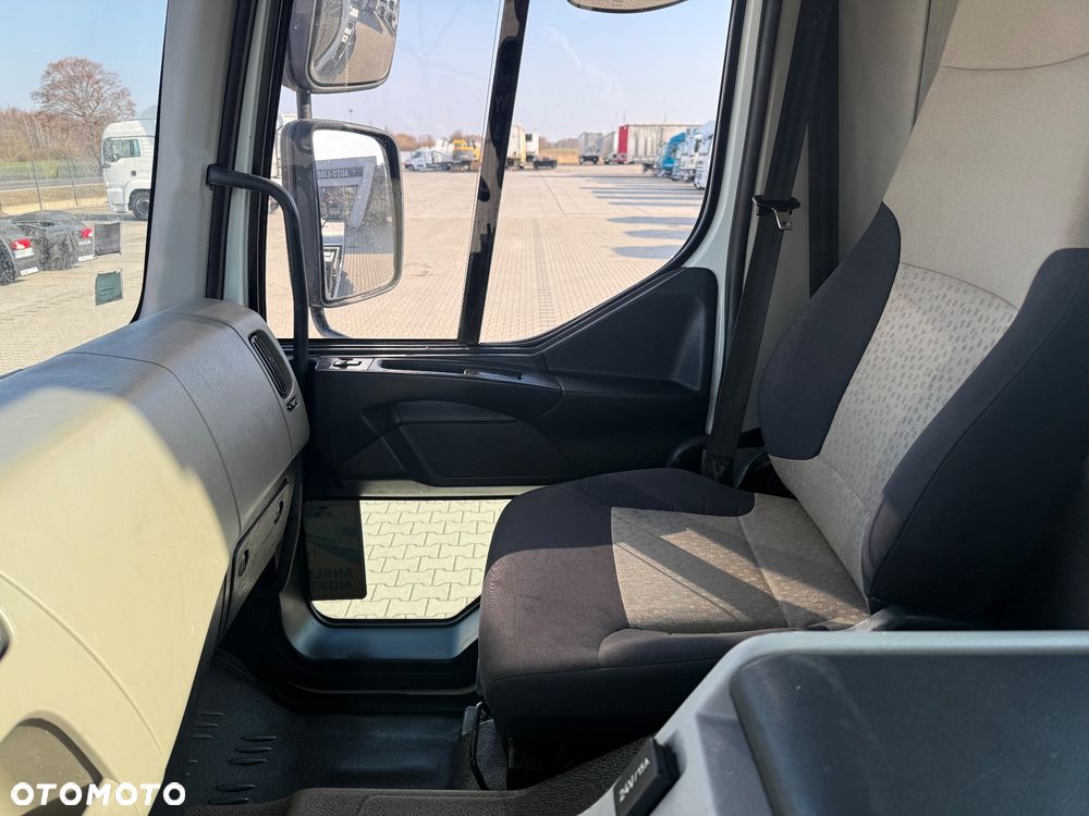 Renault PREMIUM 430DXI EEV / HAKOWIEC / RETARDER / NISKI PRZEBIEG / SPROWADZONY / STAN BDB / / / - 38