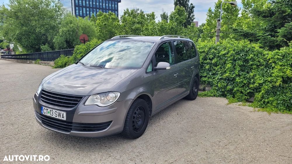 Volkswagen Touran 1.4 TSI Comfortline - 1