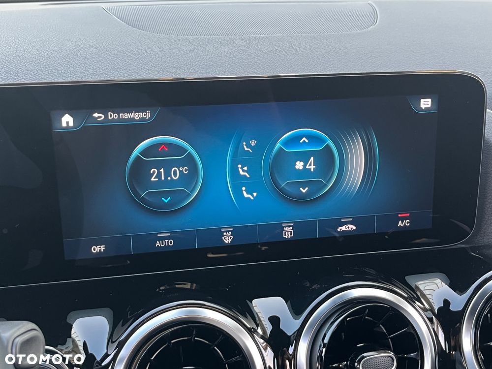 Mercedes-Benz GLA 200 Style - 28