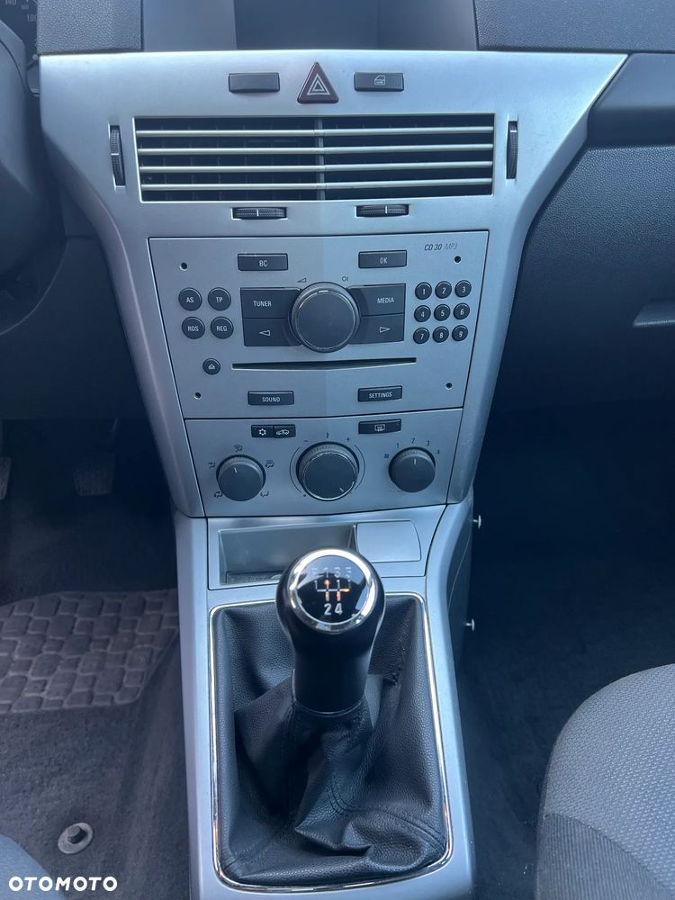 Opel Astra 1.6 - 10