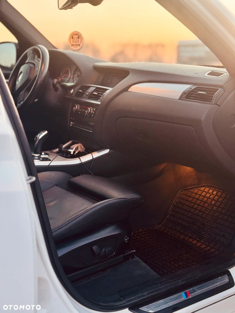 BMW X3 xDrive35i - 9