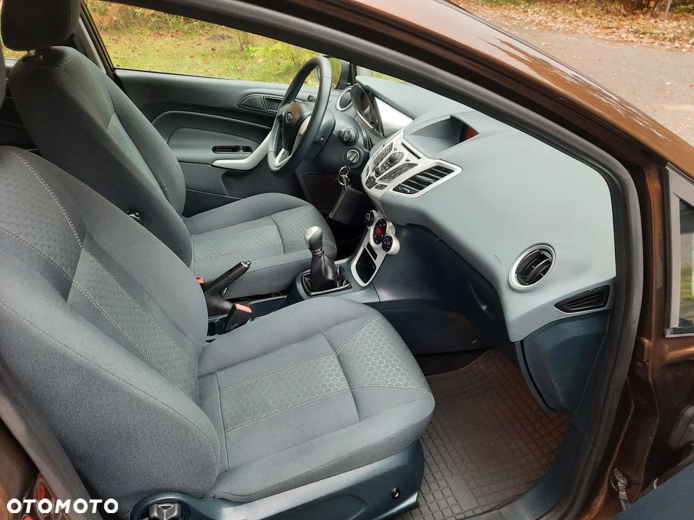 Ford Fiesta - 14