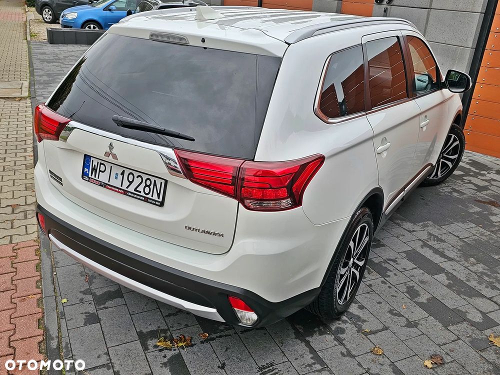 Mitsubishi Outlander 2.0 2WD Invite - 11