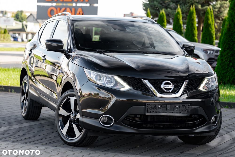 Nissan Qashqai 1.6 DIG-T Tekna - 1