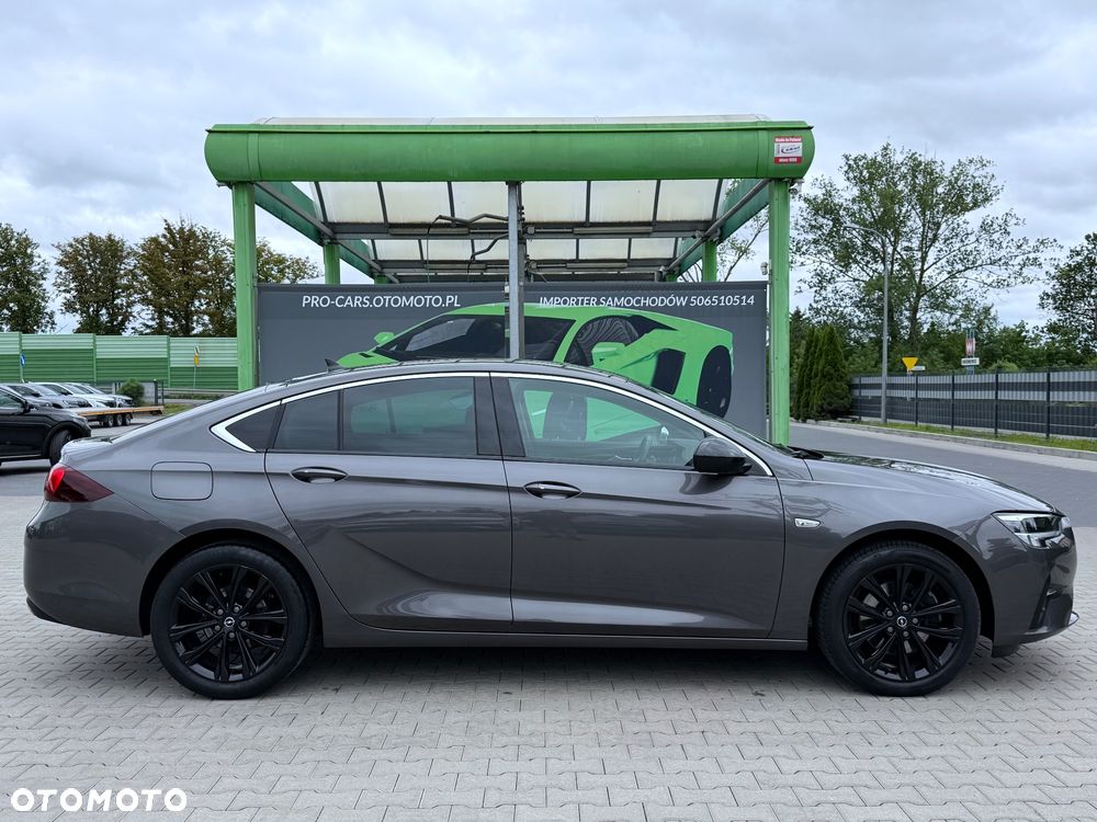 Opel Insignia - 11
