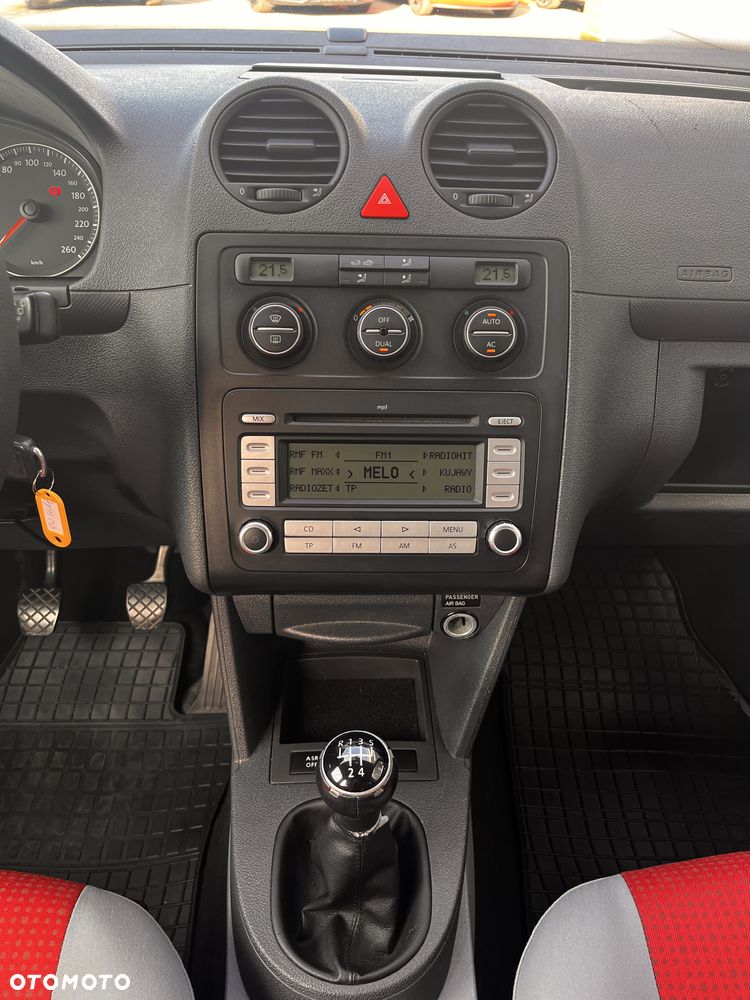 Volkswagen Caddy 1.4 16V Life - 33