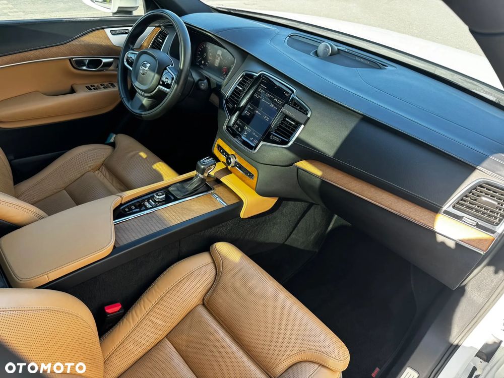 Volvo XC 90 T6 AWD Inscription 7os - 24