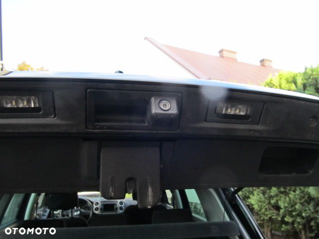 Volkswagen Tiguan 2.0 TDI SCR BlueMotion Technology Lounge Sport & Style - 33