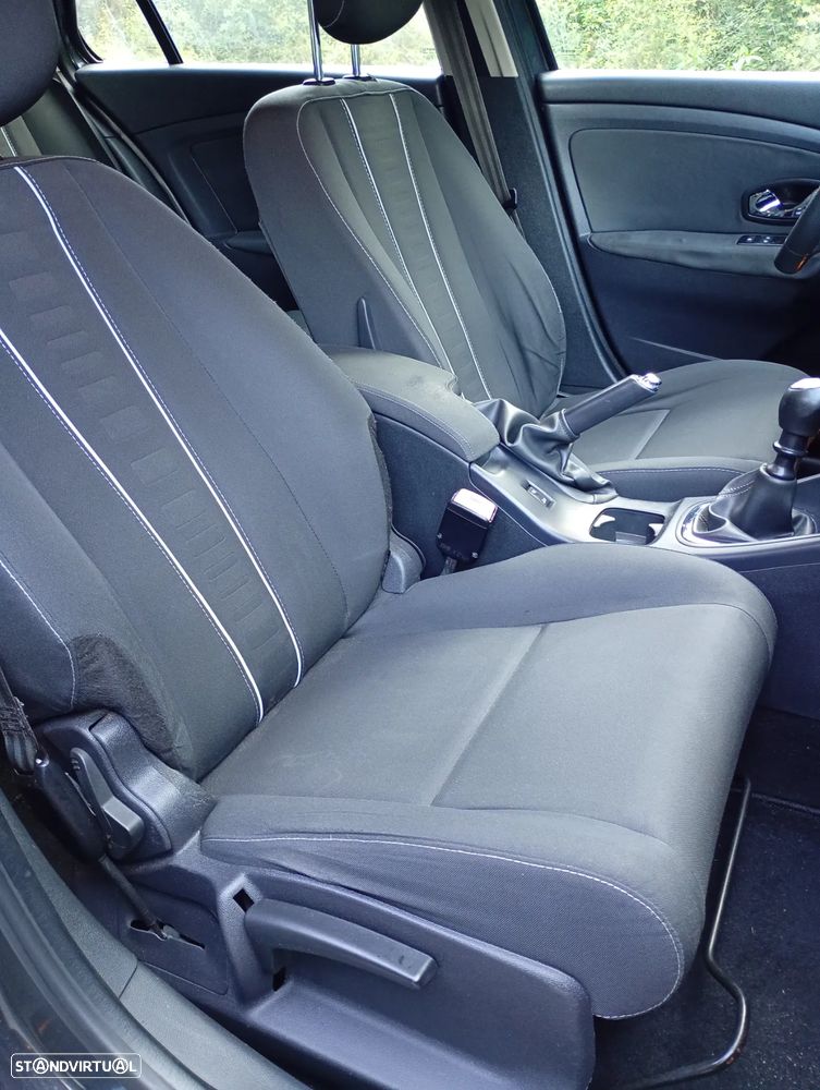Renault Mégane Sport Tourer 1.5 dCi Dynamique - 6