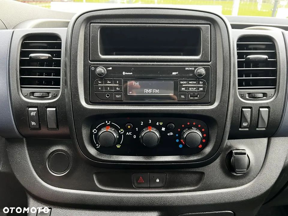 Opel Vivaro - 16