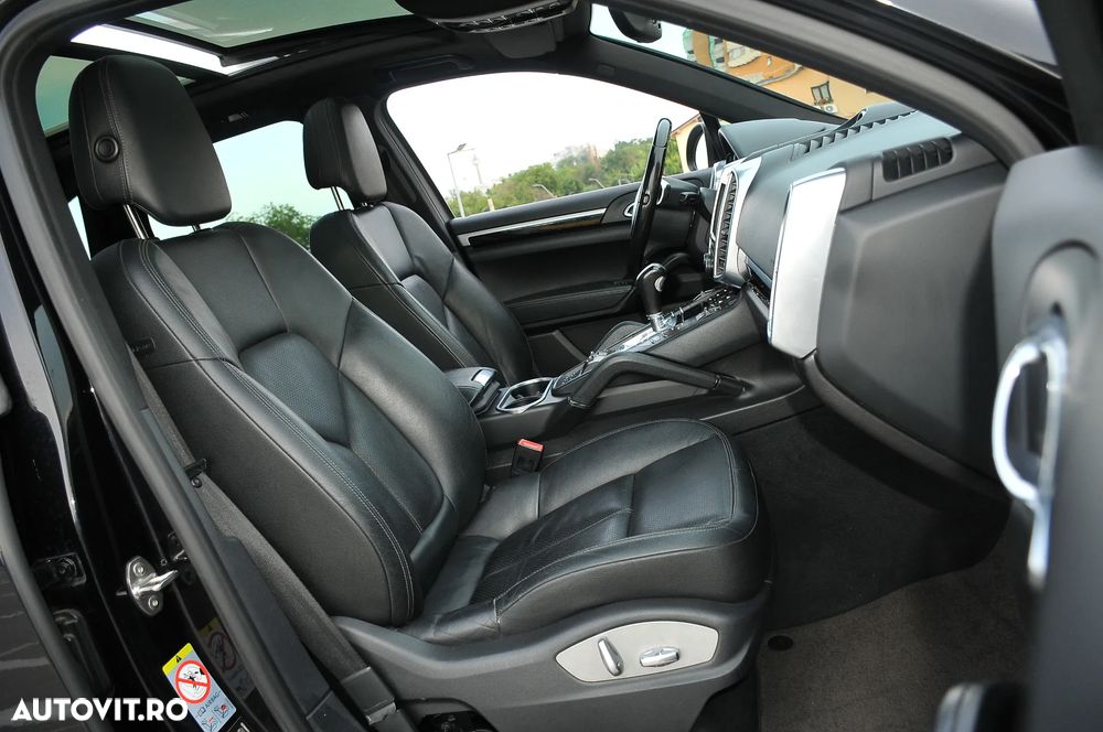 Porsche Cayenne Tiptronic S - 14