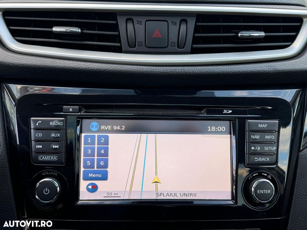 Nissan Qashqai 1.6 DCI Xtronic TEKNA - 21