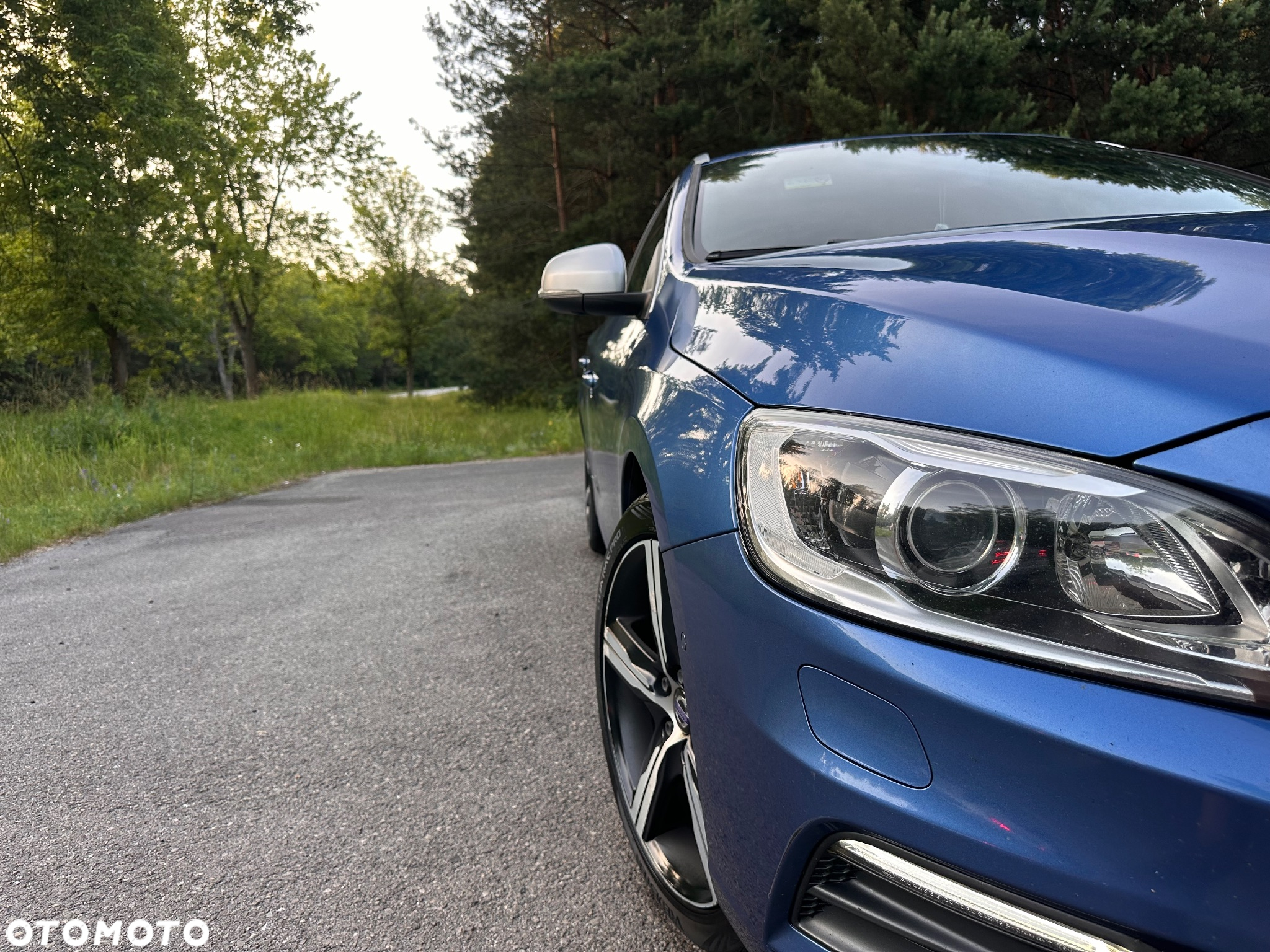 Volvo V60 D4 Drive-E R-Design Momentum - 9