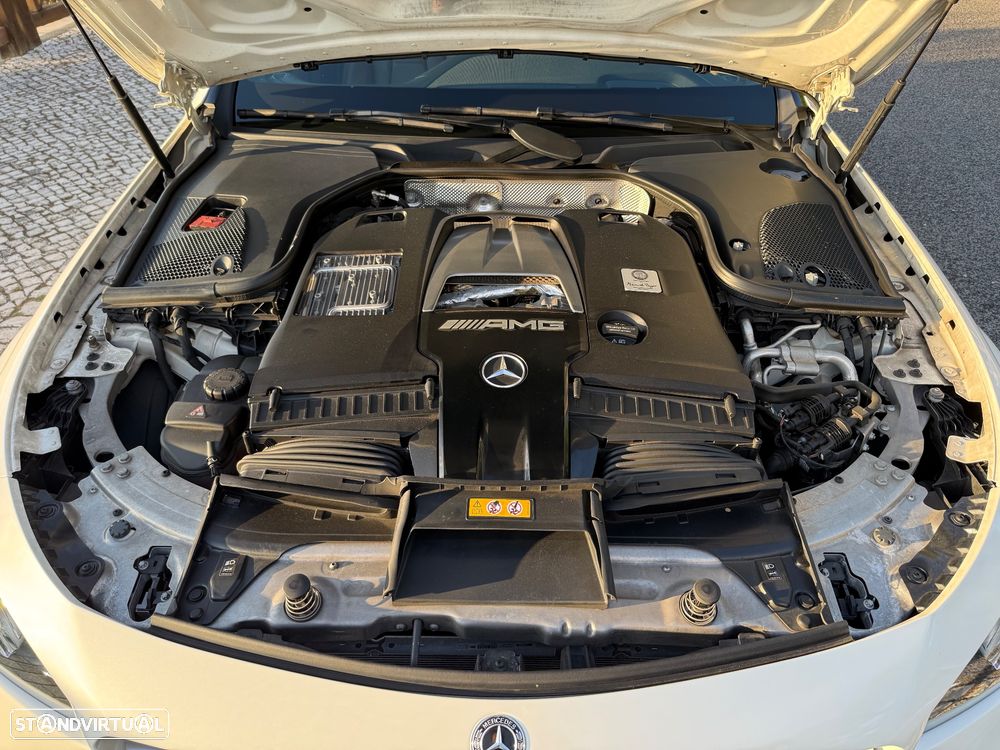 Mercedes-Benz E 63 AMG S 4-Matic+ - 33