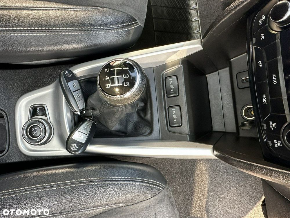 Suzuki Vitara 1.6 Premium 4WD - 13