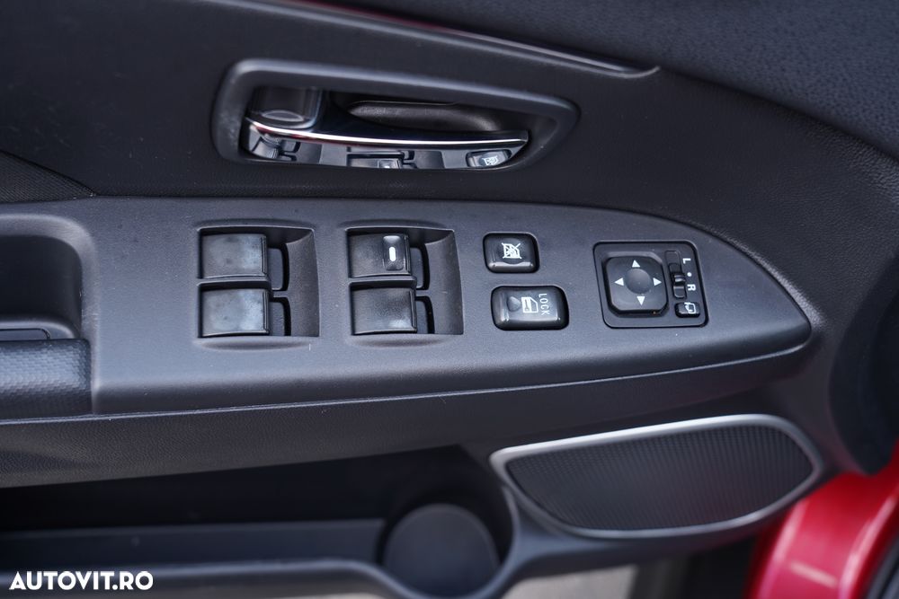 Mitsubishi ASX 1.8 DI-D 2WD Diamant Edition - 13