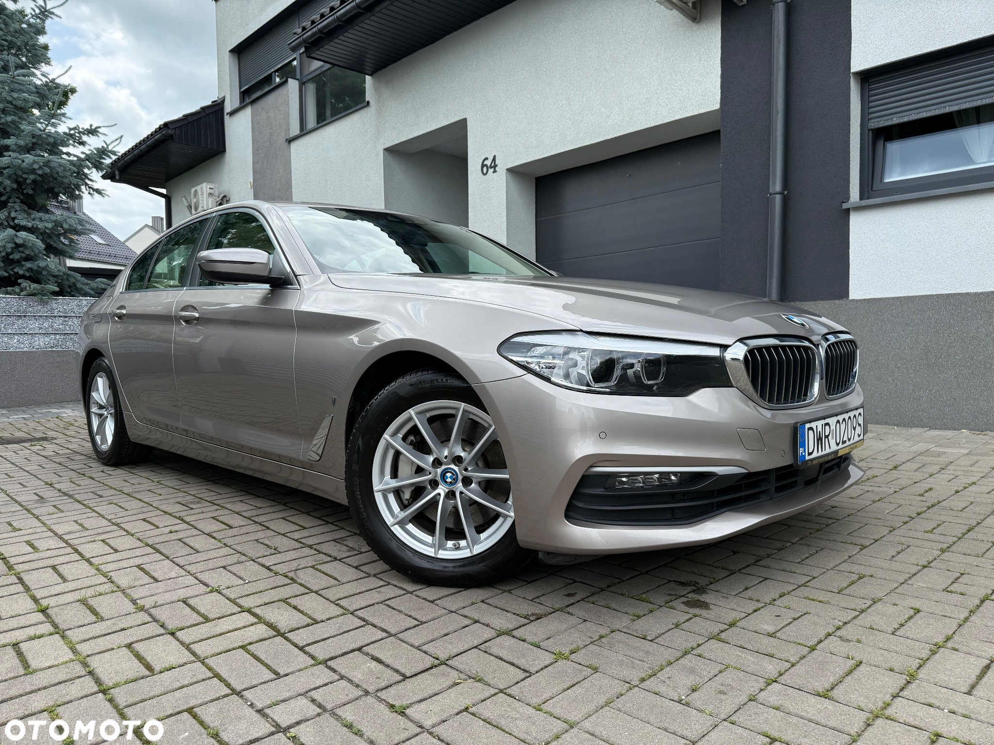 BMW Seria 5 530e Luxury Line sport - 2
