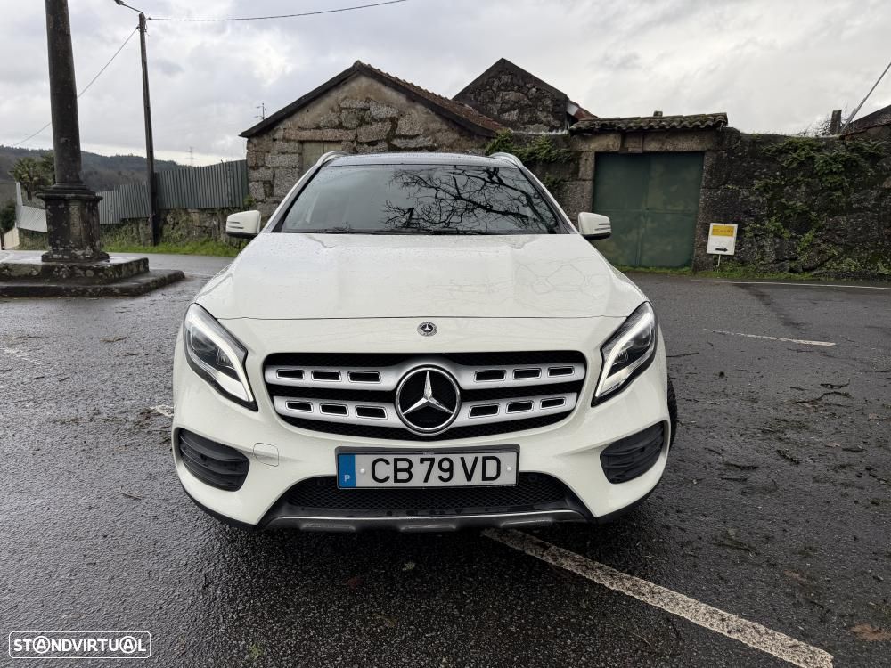 Mercedes-Benz GLA 220 d AMG Line - 4