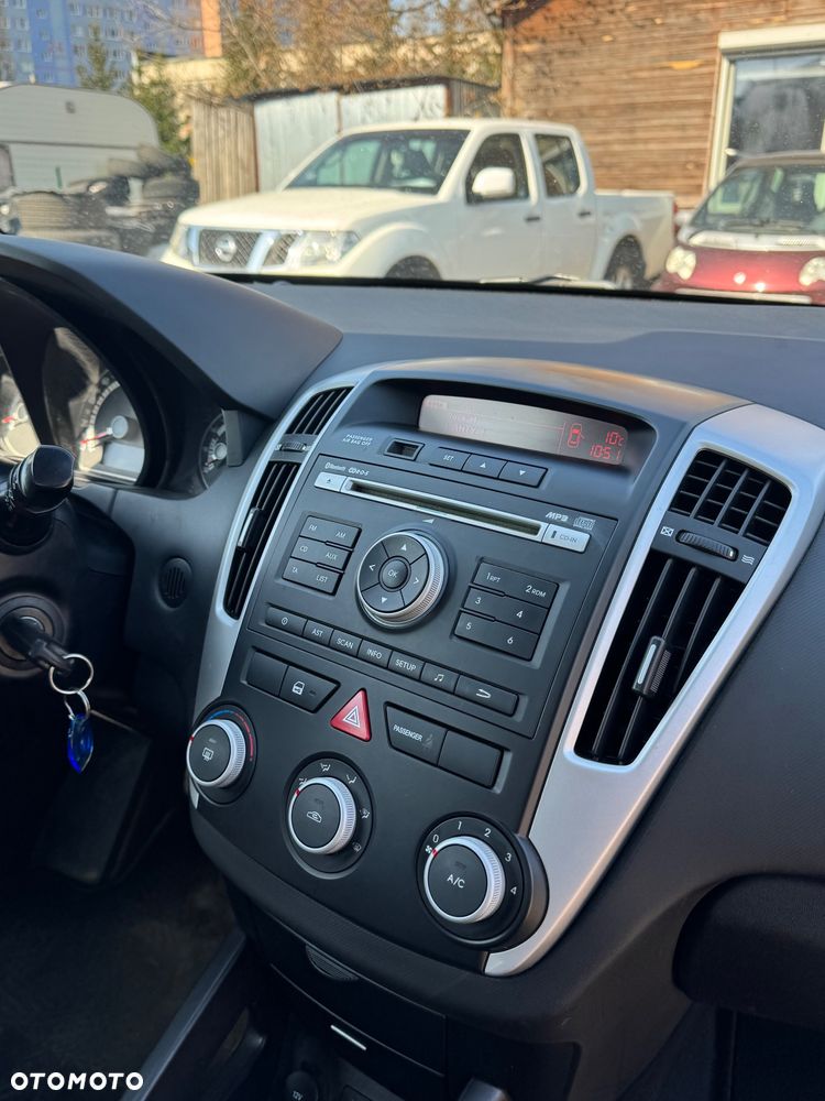 Kia Ceed 1.4 CVVT Attract - 25