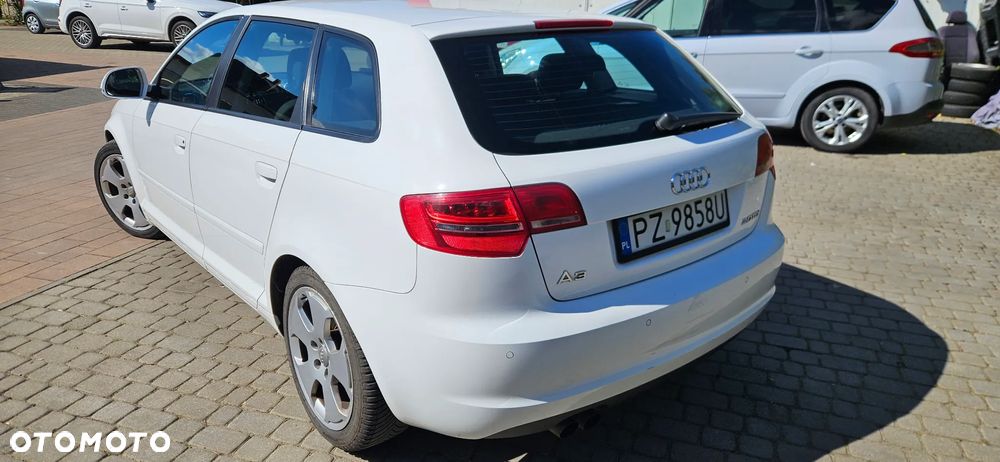 Audi A3 Sportback - 3