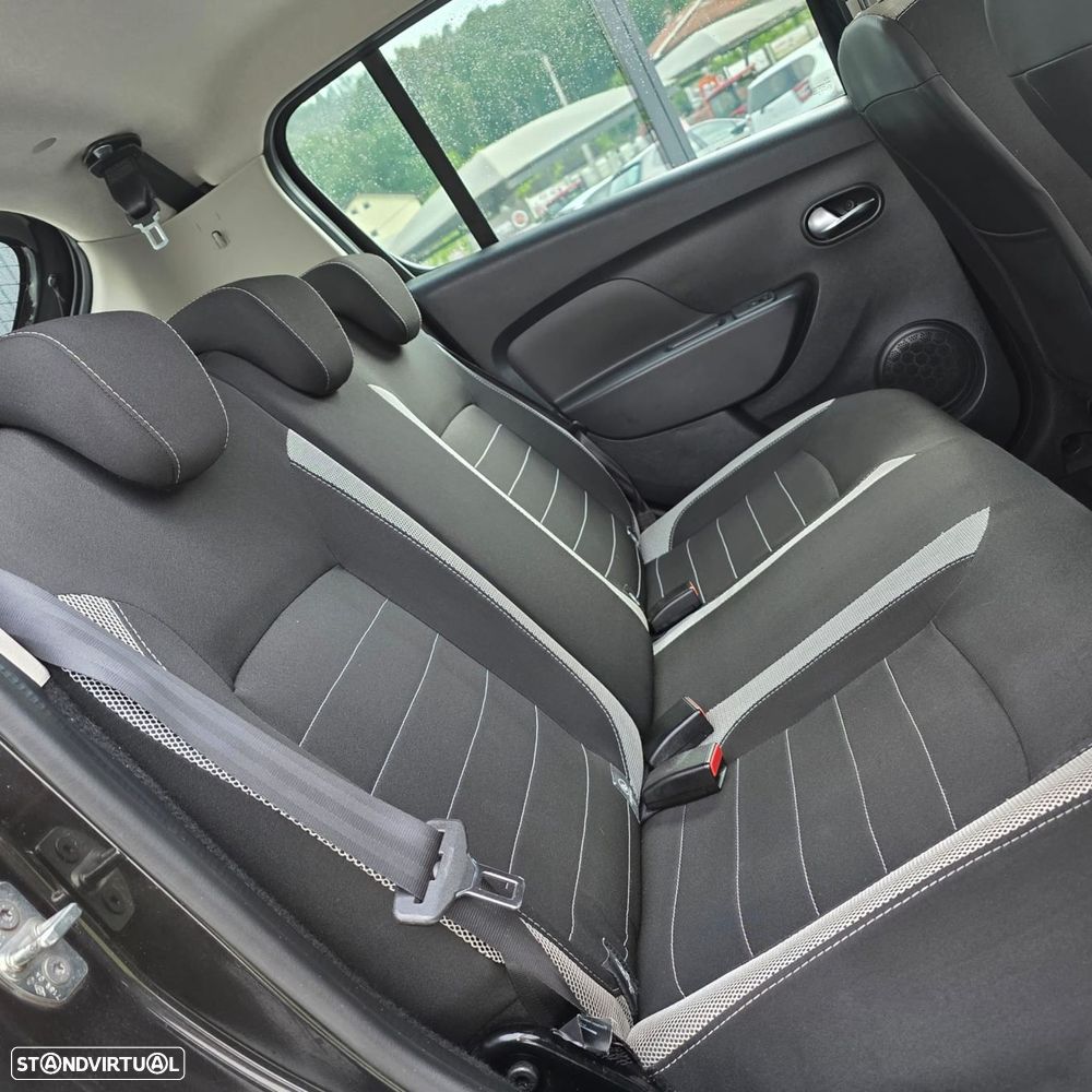Dacia Sandero 0.9 TCe Stepway - 29