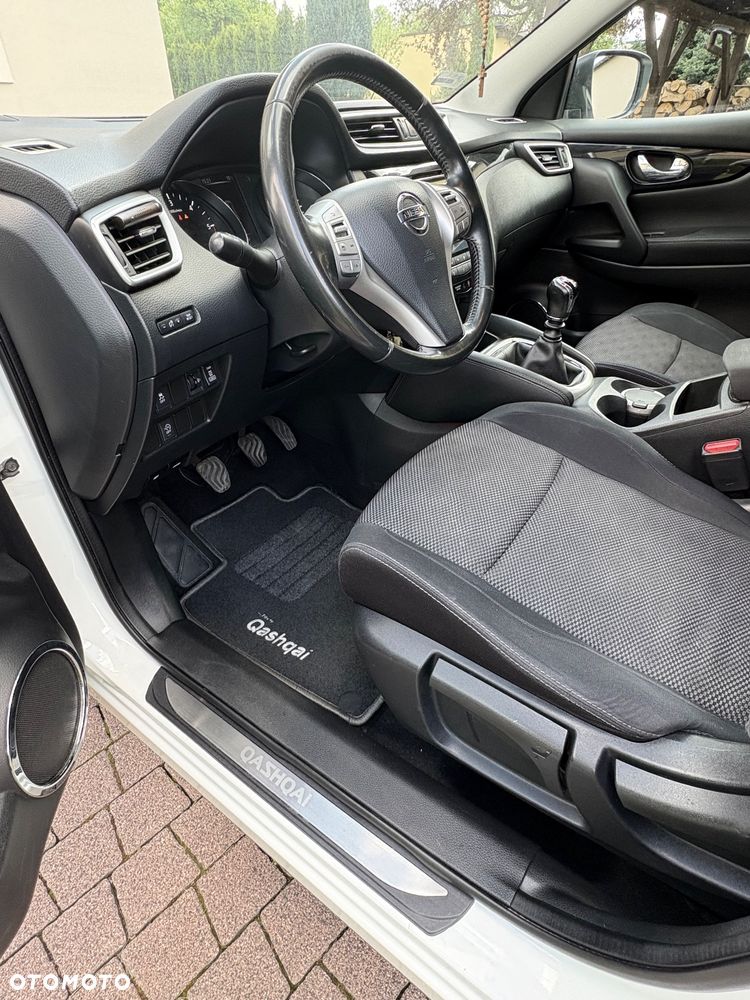 Nissan Qashqai 1.6 DCi 4x4 N-Connecta EU6 - 9