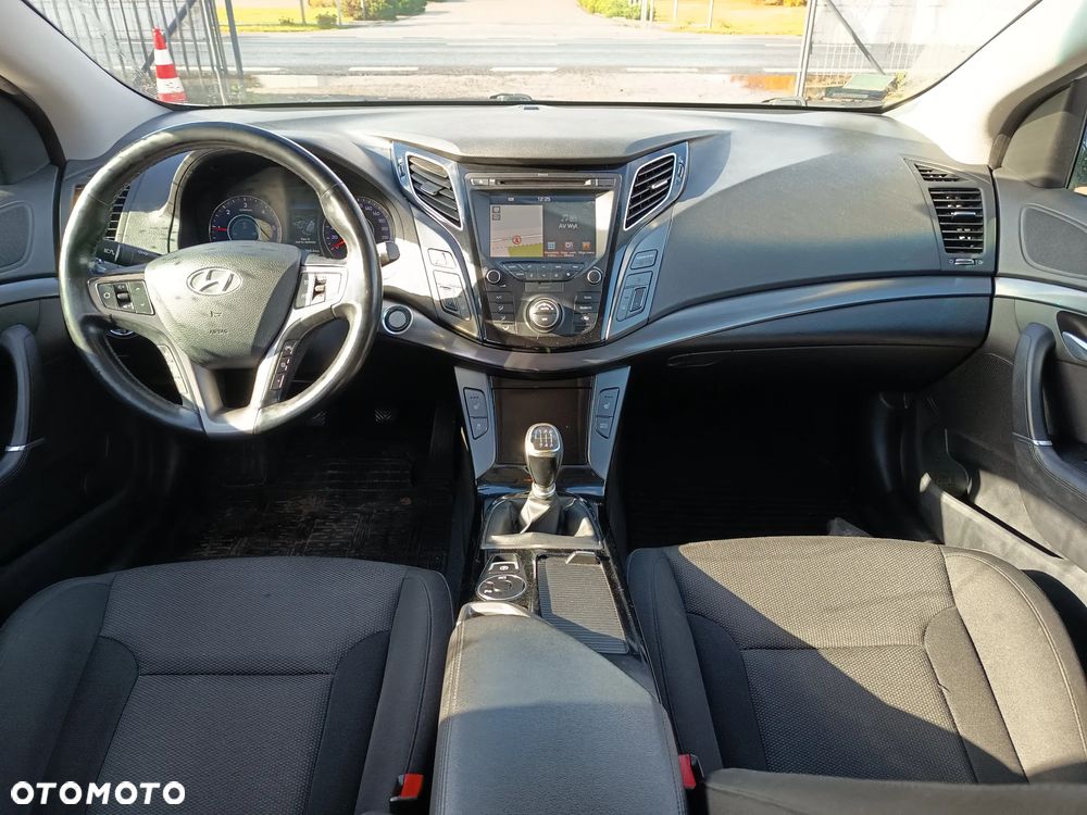 Hyundai i40 1.7 CRDi BlueDrive Premium - 12
