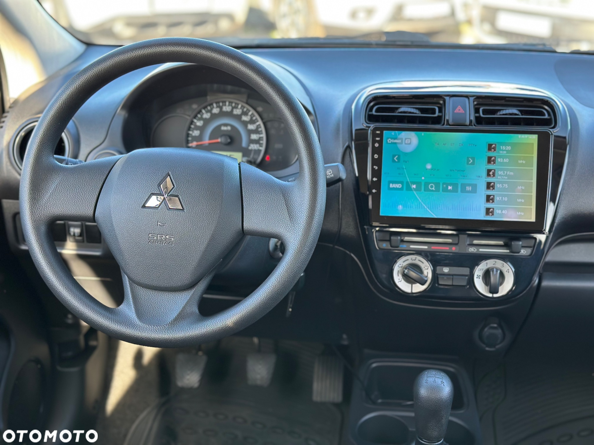 Mitsubishi Space Star 1.0 - 15