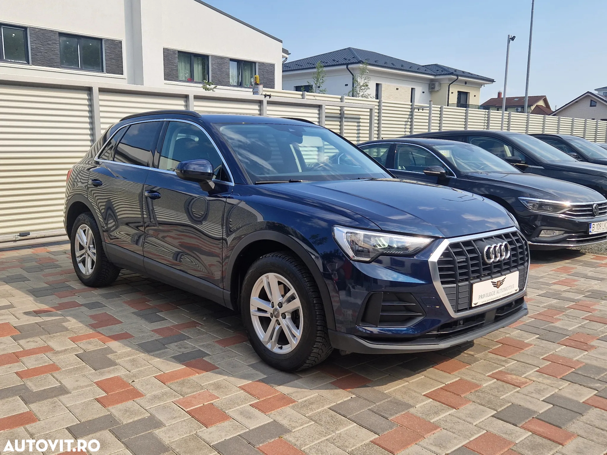 Audi Q3 2.0 35 TDI S tronic quattro Basic - 3