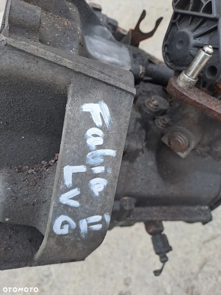 Skoda Fabia II 1.4 16V 2014r. skrzynia biegów kod LVG - 8