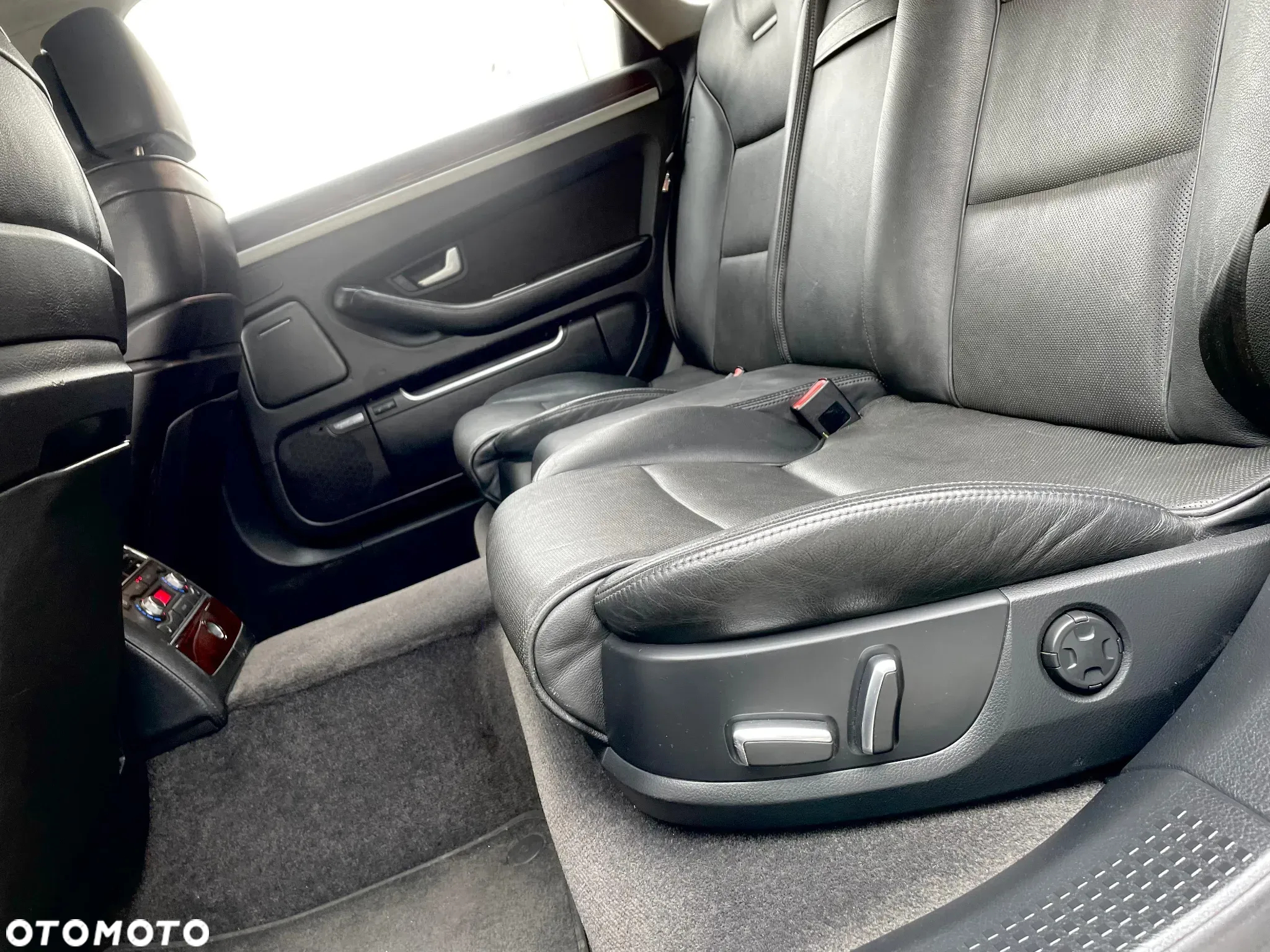 Audi A8 3.0 TDI L Quattro - 19