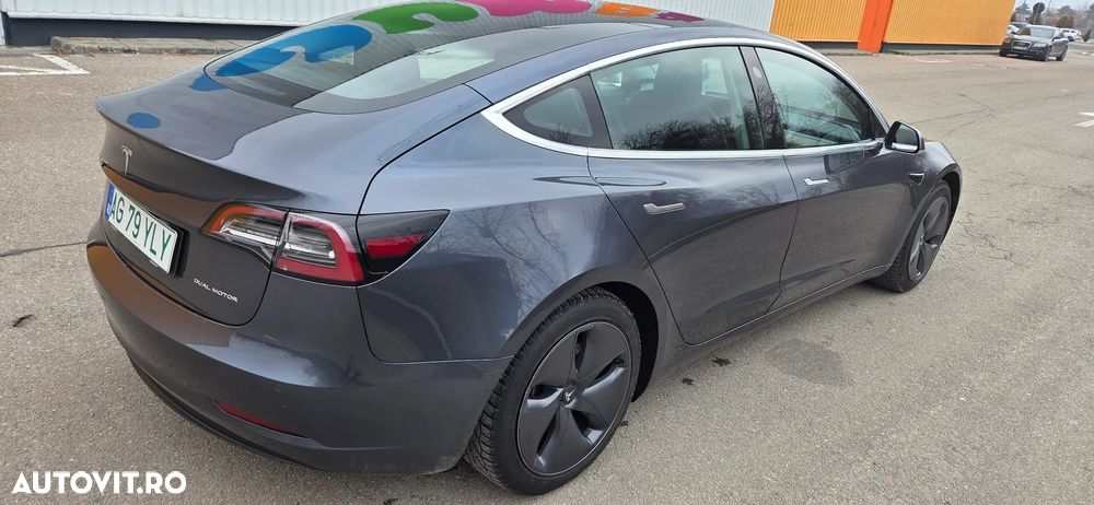Tesla Model 3 - 5