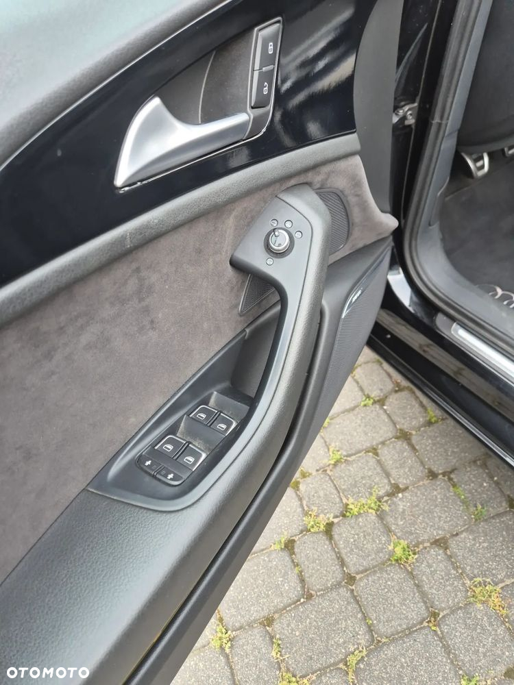 Audi A6 Avant - 16