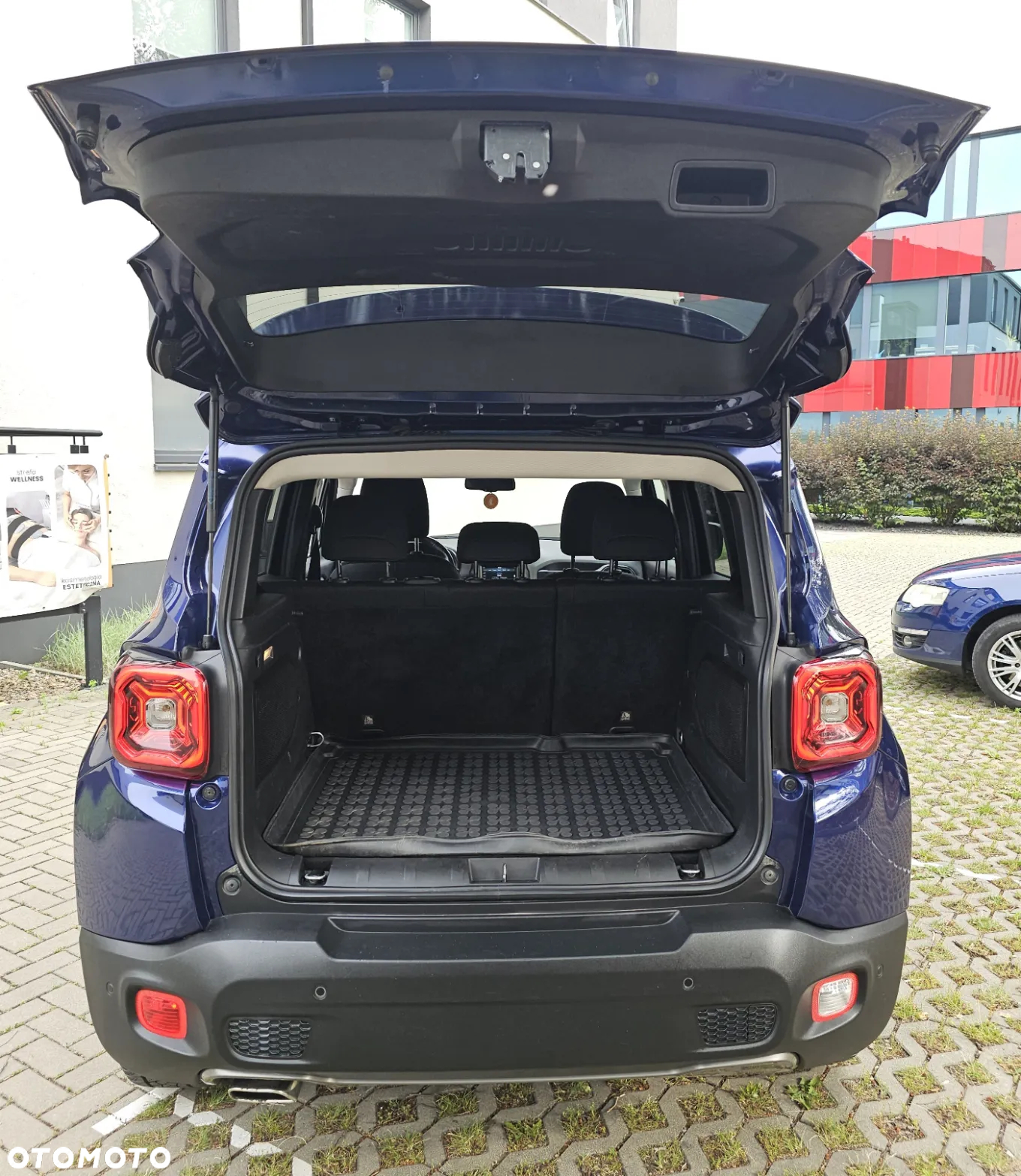 Jeep Renegade - 4
