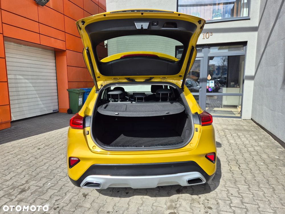 Kia XCeed - 13