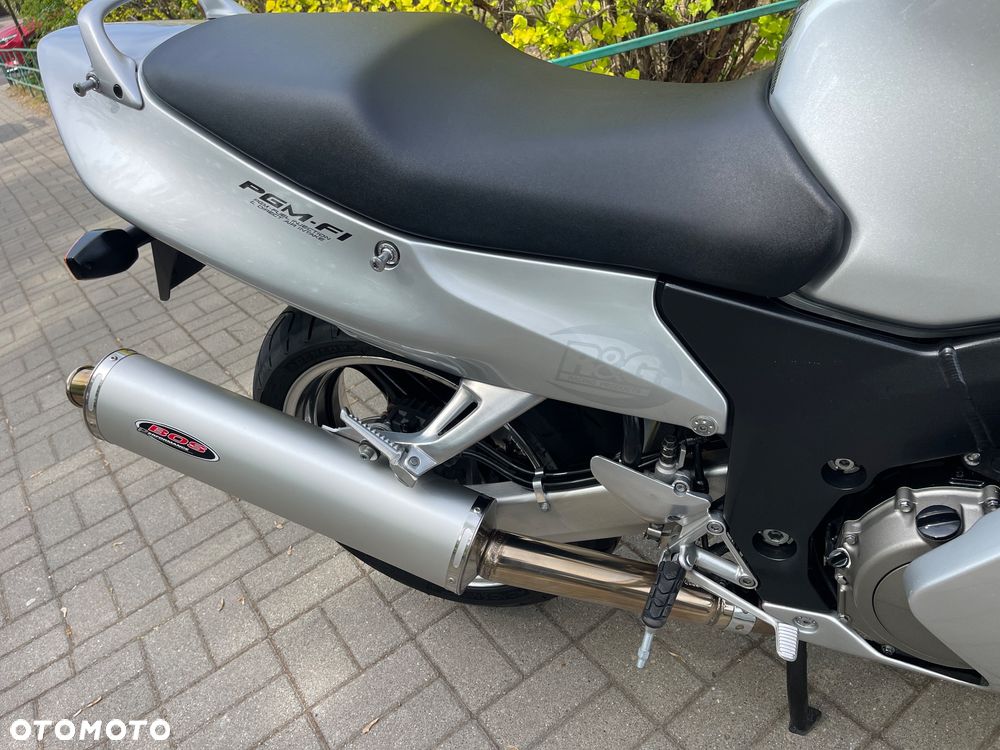 Honda CBR - 6