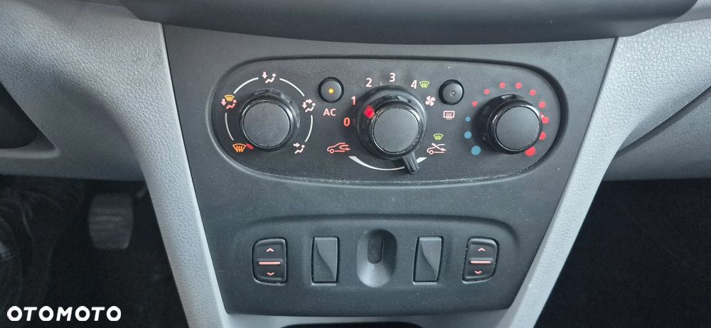 Dacia Sandero 1.2 16V Ambiance - 17