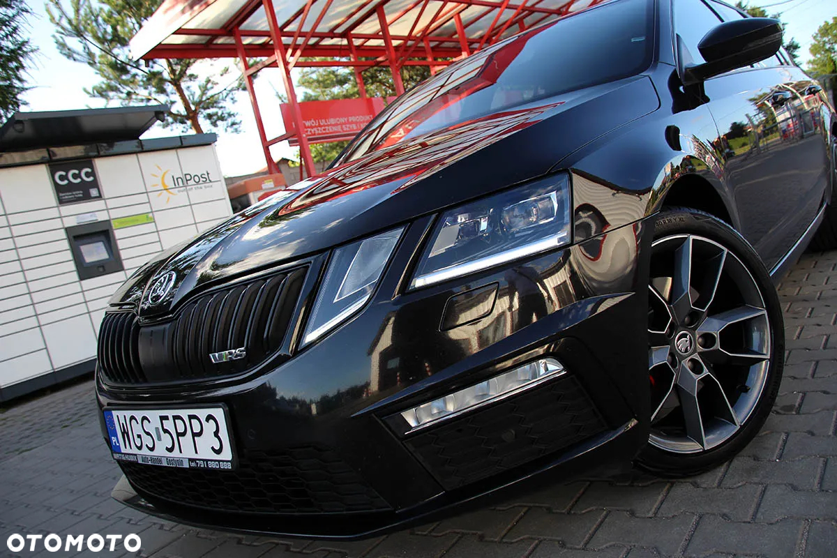 Skoda Octavia 2.0 TDI DSG RS - 11