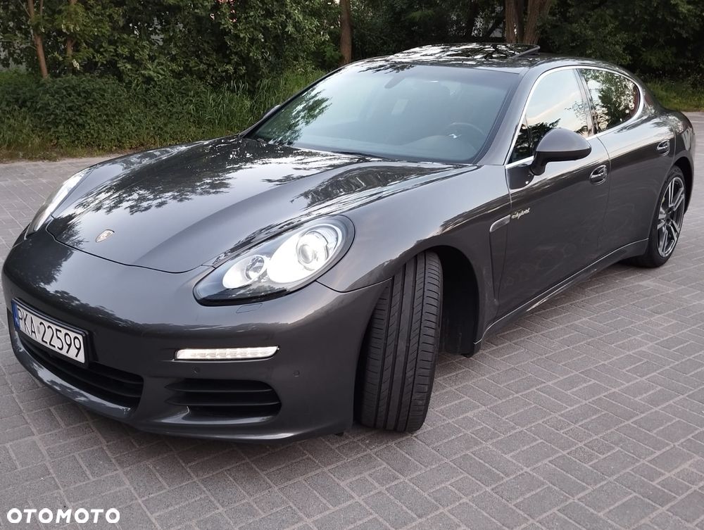 Porsche Panamera - 33