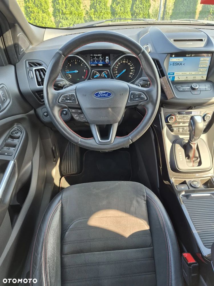 Ford Kuga 2.0 TDCi 4x4 ST-Line - 23