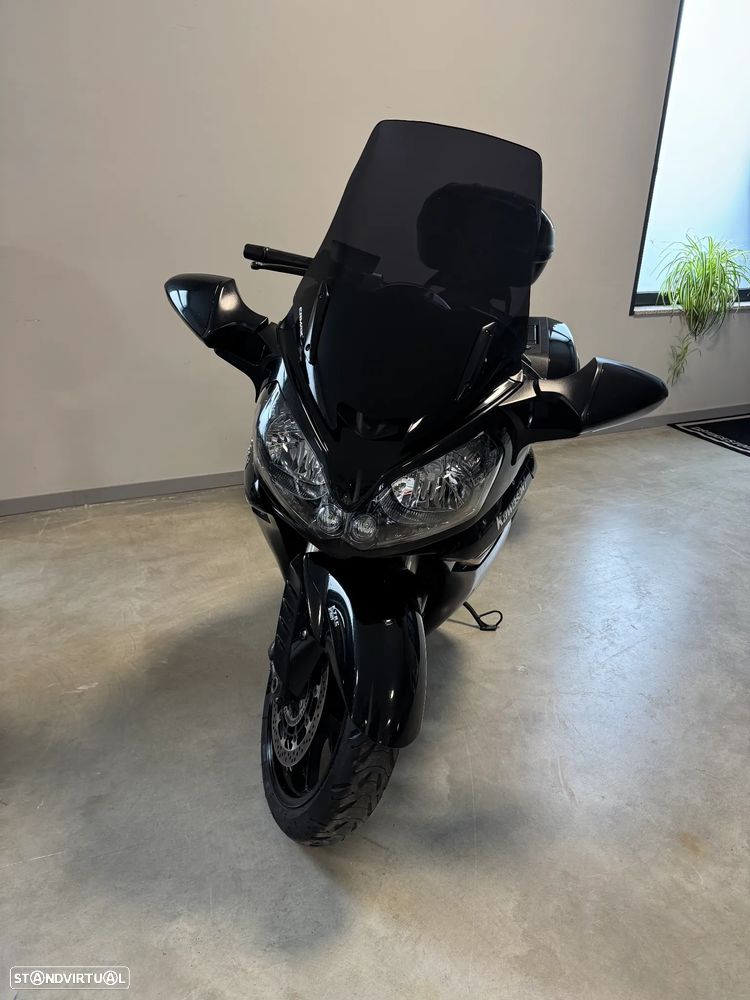 Kawasaki GTR GTR 1400 - 2