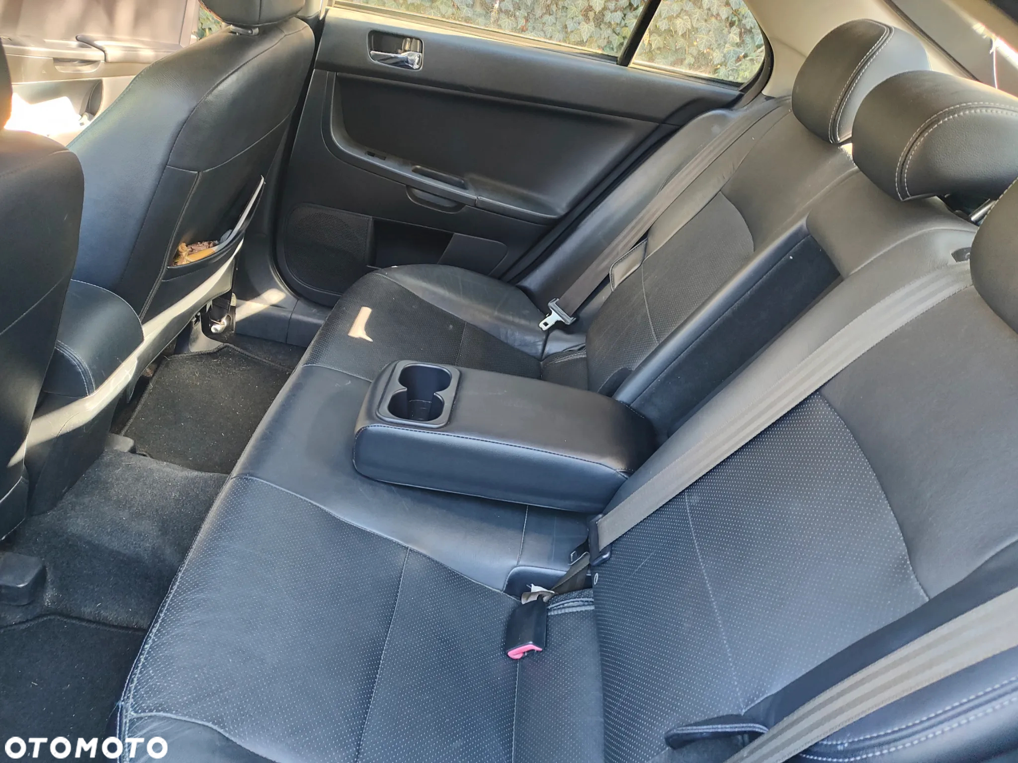 Mitsubishi Lancer 1.8 Intense - 17