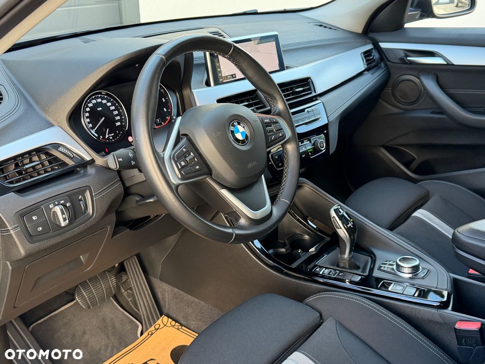 BMW X2 sDrive18d Advantage Plus - 27