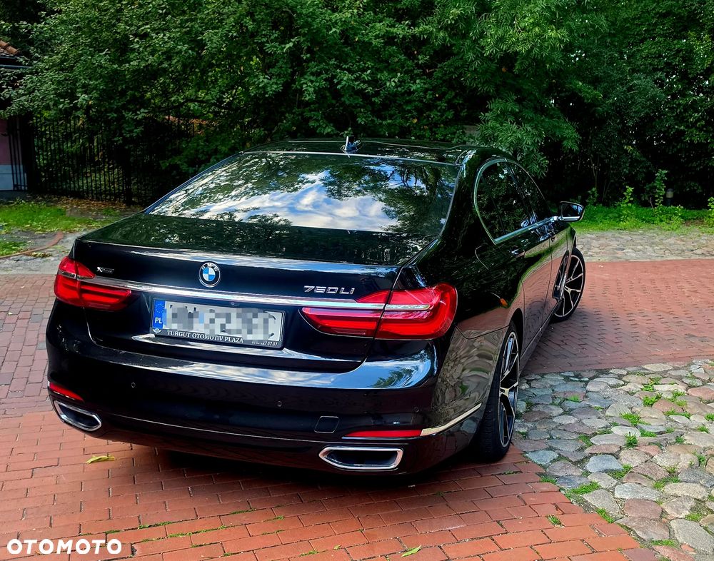BMW Seria 7 750Li - 6
