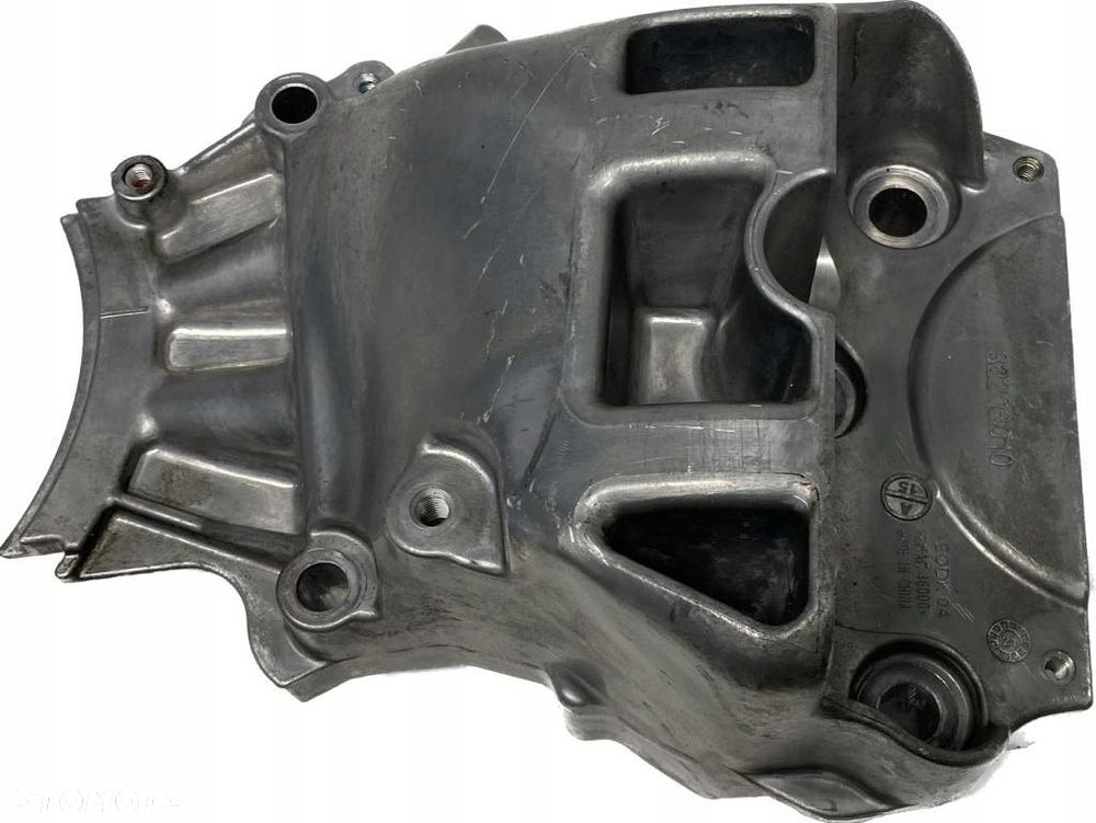 VOLVO XC40 T3 1.5 HYBRYDA ŁAPA SILNIKA MOCOWANIE - 1