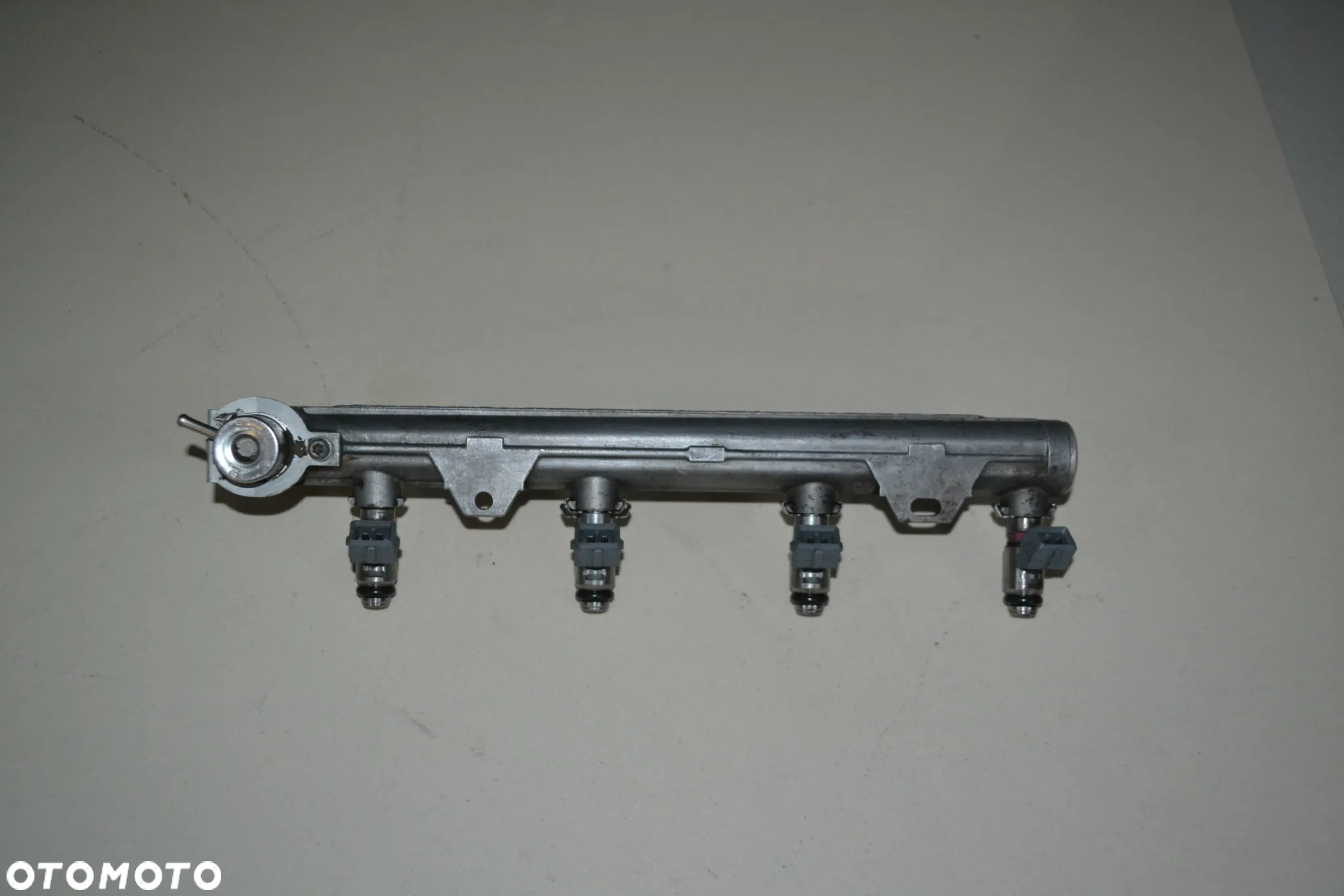 VW SEAT AUDI SKODA 1,4 1,6 16V LISTWA WTRYSKOWA PALIWA WTRYSKI 036133319B - 5